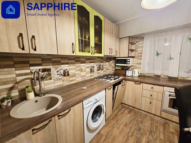 Crangasi, Constructorilor.